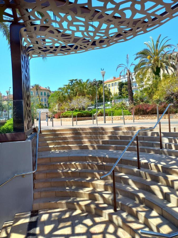 Le St Nicolas Cannes Exterior foto